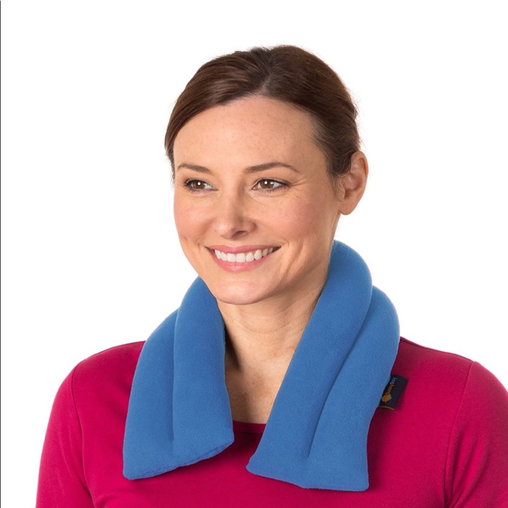 NWT hot/cold neck wrap